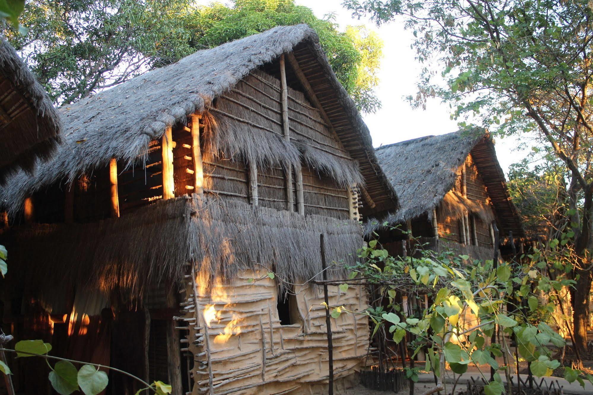 Отель Iharana Bush Camp Antsiranana Экстерьер фото
