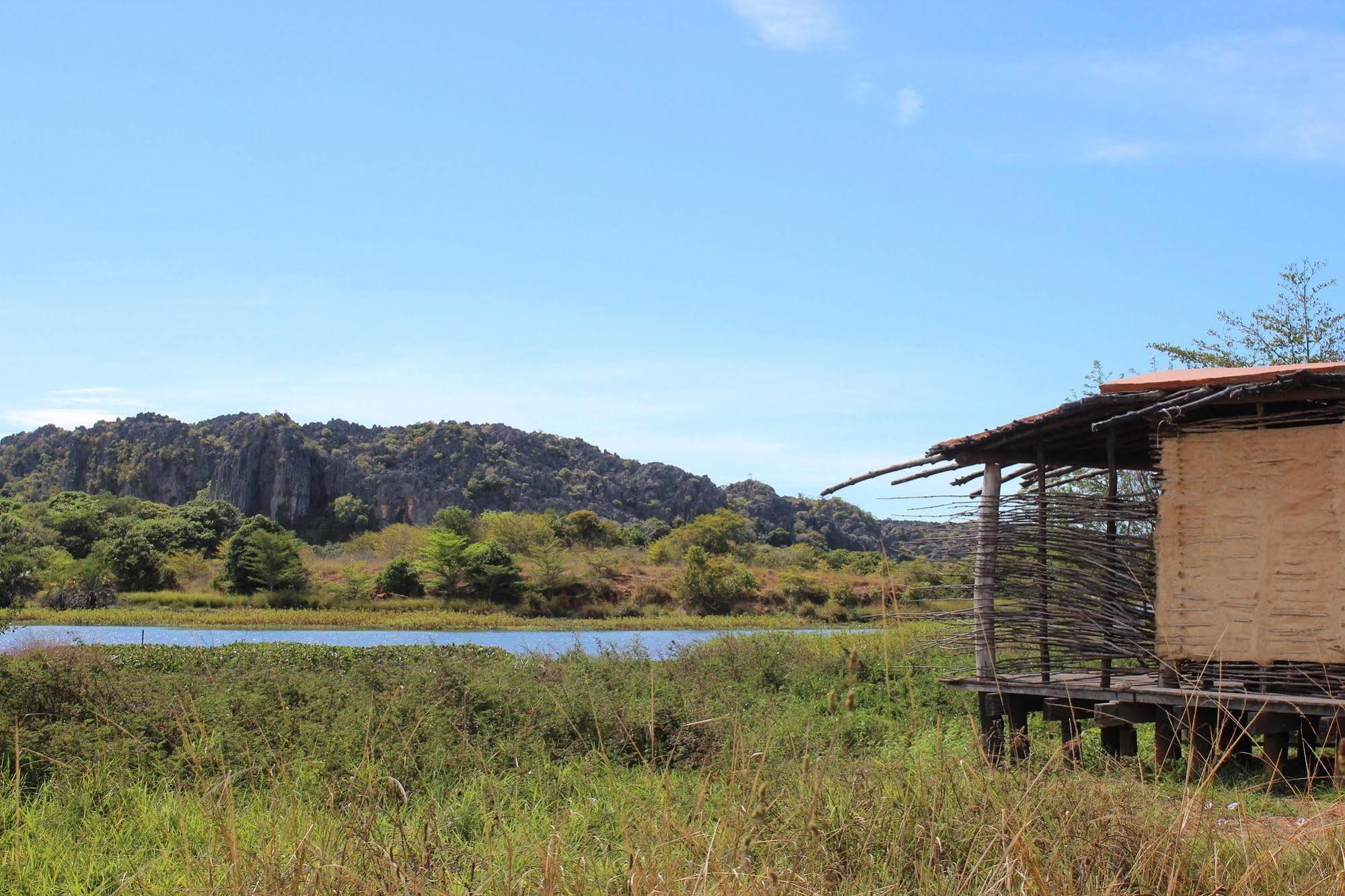 Отель Iharana Bush Camp Antsiranana Экстерьер фото