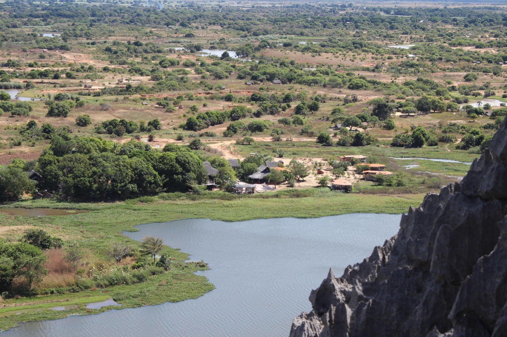 Отель Iharana Bush Camp Antsiranana Экстерьер фото